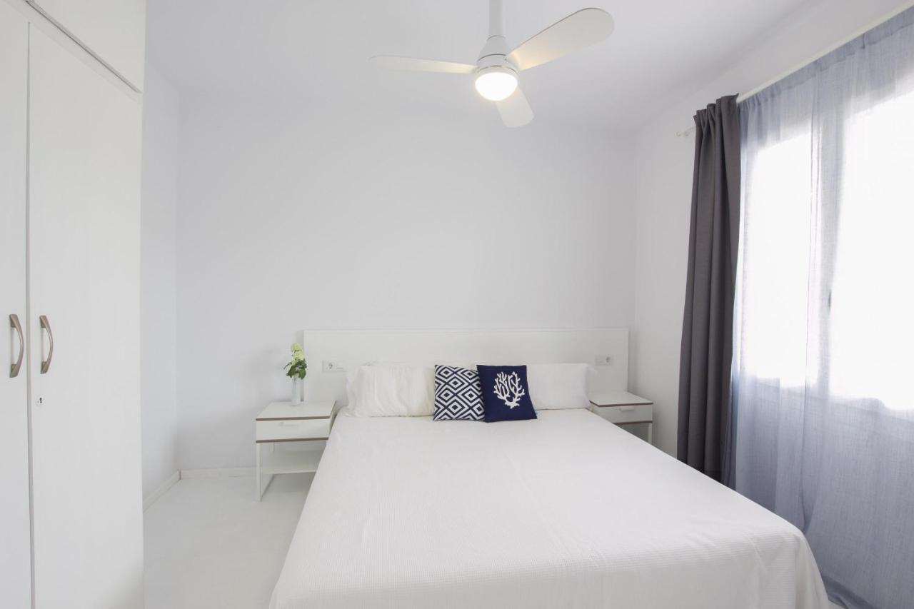 Apartamentos El Rio カラ・ガルダナ エクステリア 写真