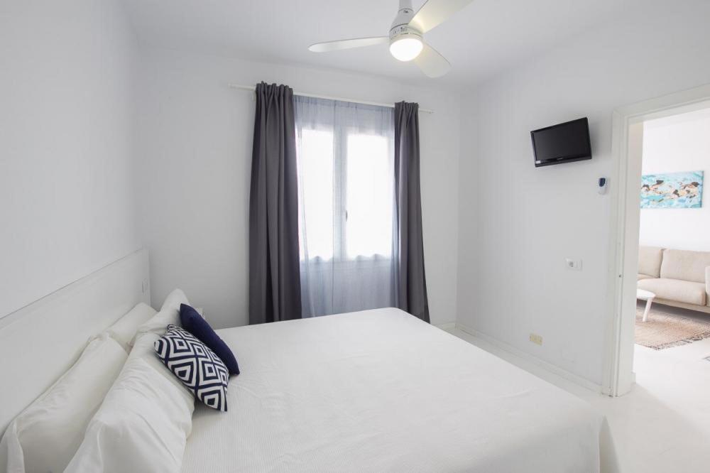 Apartamentos El Rio カラ・ガルダナ エクステリア 写真